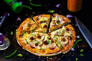 Chili Paneer Pizza