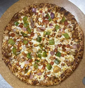 Kadai Paneer Pizza