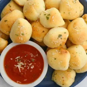 Garlic Bread Bites - 16 Count