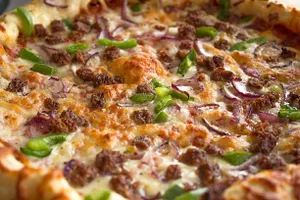 Chicken Butter Masala Pizza