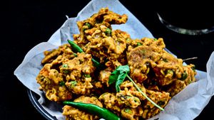 MIXED VEG PAKORAS