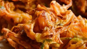 ONION PAKORA